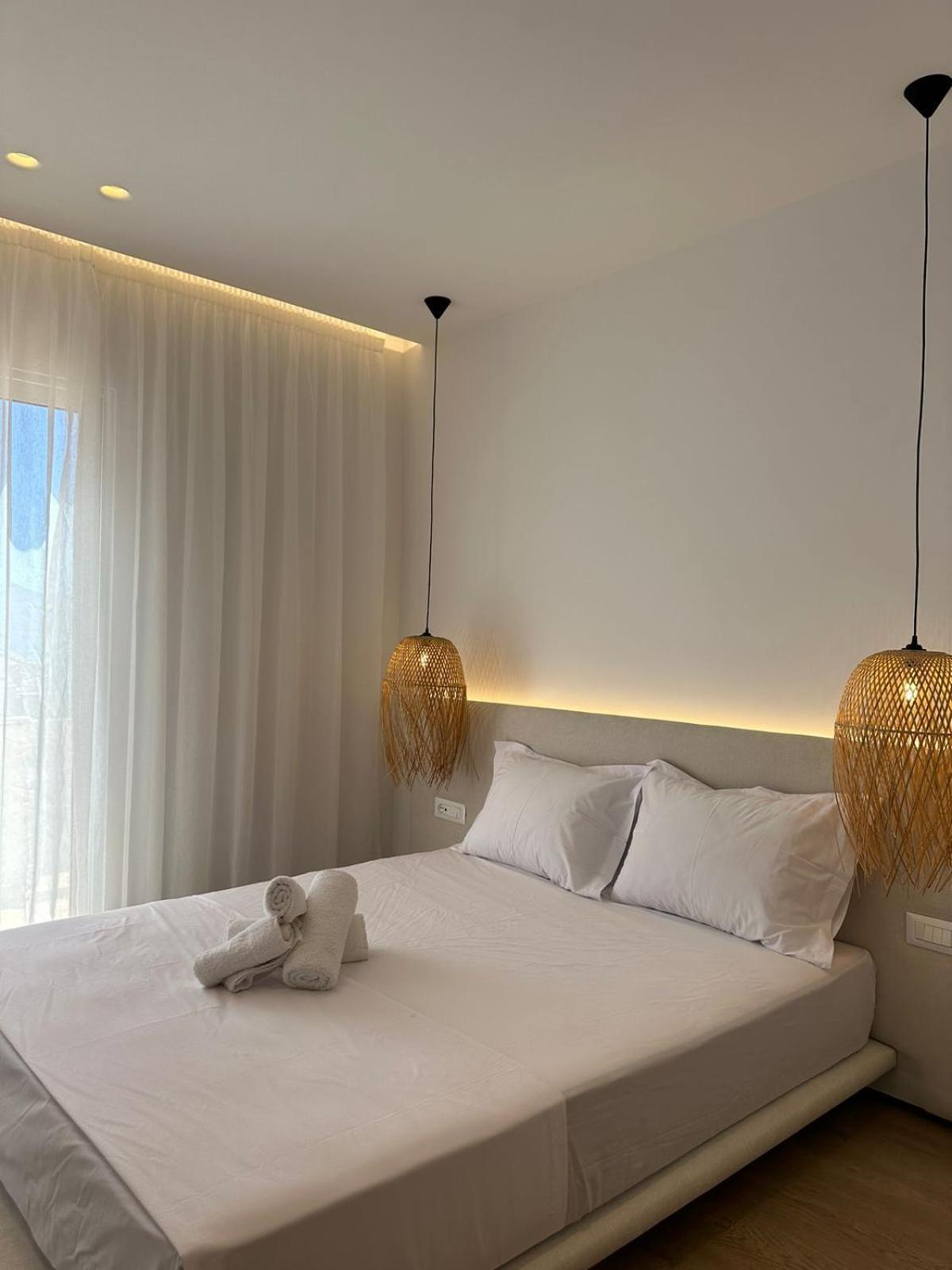 Villa Mucho Sarandë Buitenkant foto