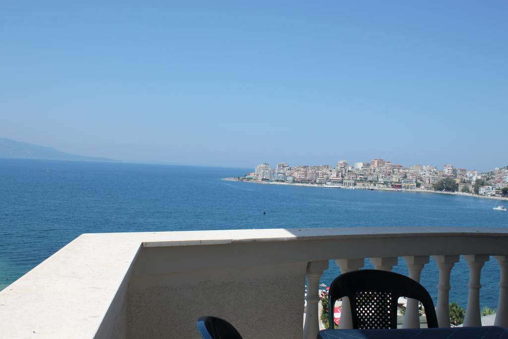 Villa Mucho Sarandë Buitenkant foto